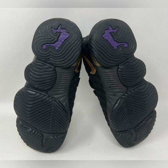 NIKE-Lebron 16 I’m King Black & Gold Kids Sneakers - Picture 4 of 8